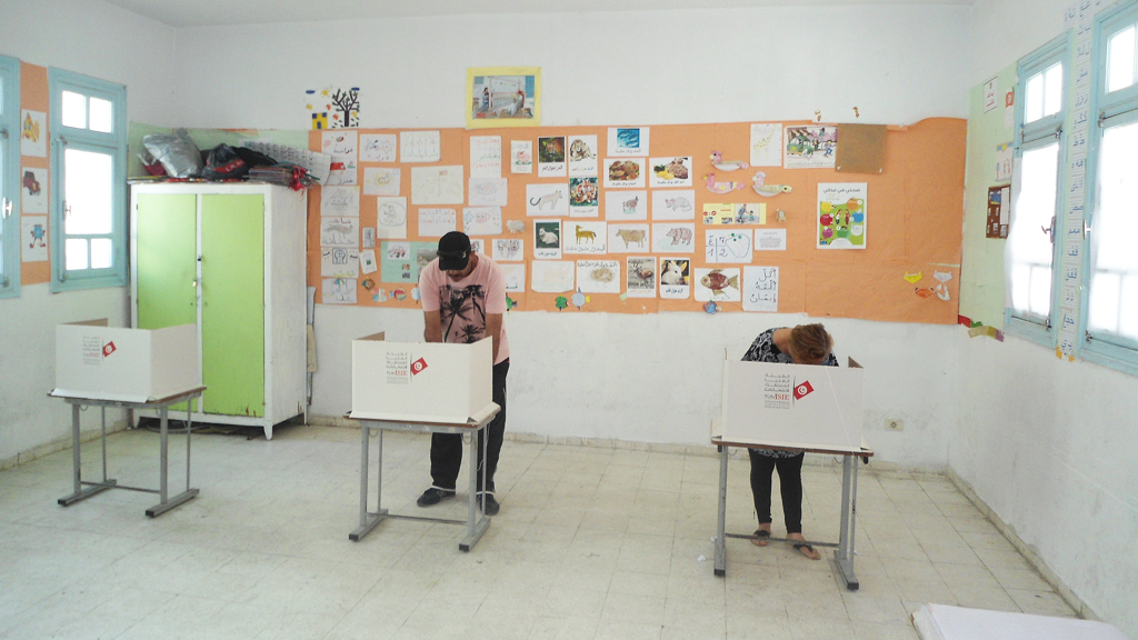 Wahllokal in Tunesien; Foto: DW