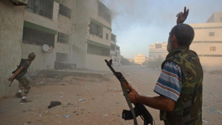 Libyan rebels in Abou Selim (photo: picture-alliance/dpa/C. Petit Tesson)