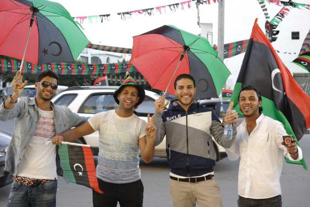 Cheerful men, Tripoli, 17 February 2014 (photo: Valerie Stocker)