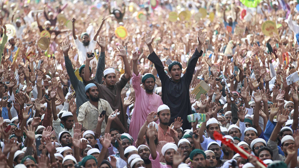 Rally in favour of blasphemy laws, Dhaka, 29 March 2013 (photo: Reuters)