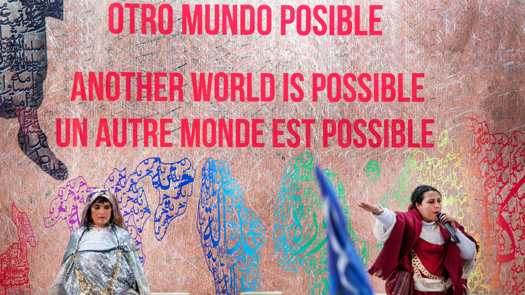 Eröffnungsfeier des 1. Weltsozialforums in Tunis; Foto: picture-alliance/abaca/F. Nicolas