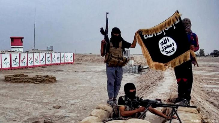 IS terrorists in Iraq (photo: picture-alliance/abaca)