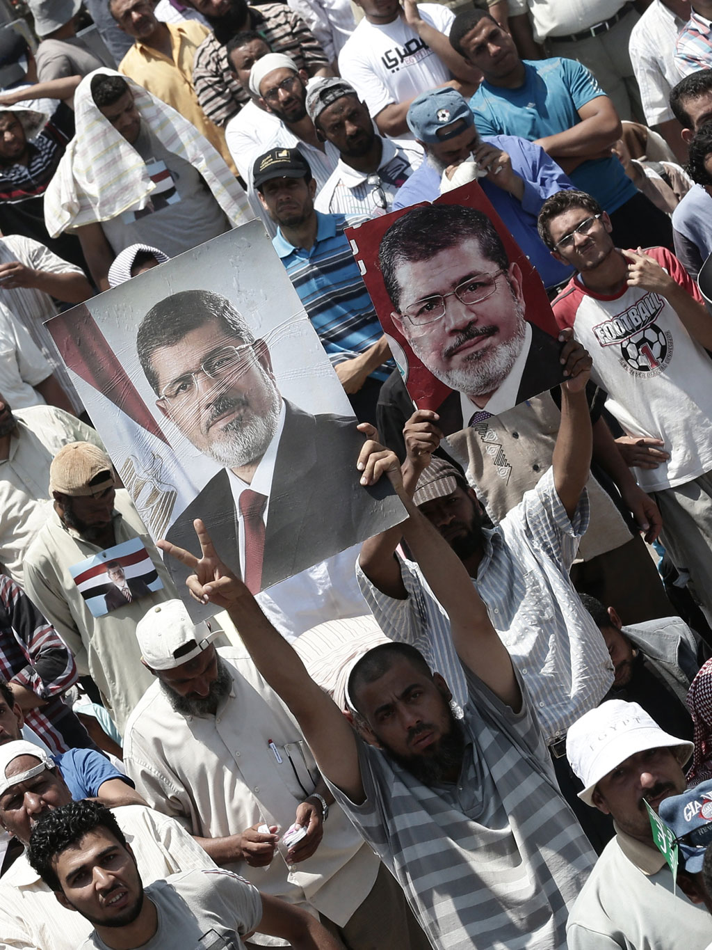 Nach dem Militärputsch: Anhänger des gestürzten Muslimbruders und Präsidenten Mursi. Foto: picture-alliance/dpa