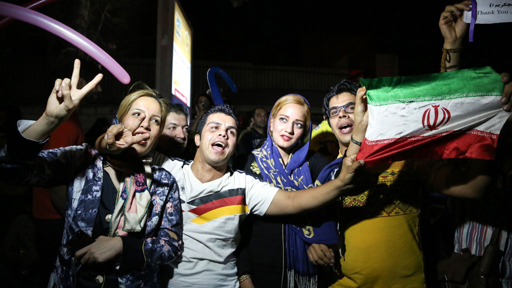 Iraner feiern das Atomprogramm. Foto: picture alliance/AA/F. Bahrami