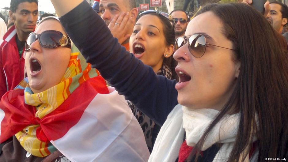 Ägyptische Frauen demonstrieren. Foto: DW / A. Hamdy
