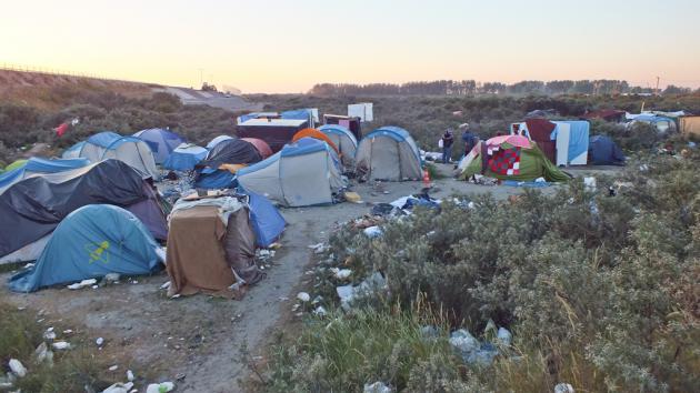 Refugee camp in Calais (photo: DW/H. Tiruneh)