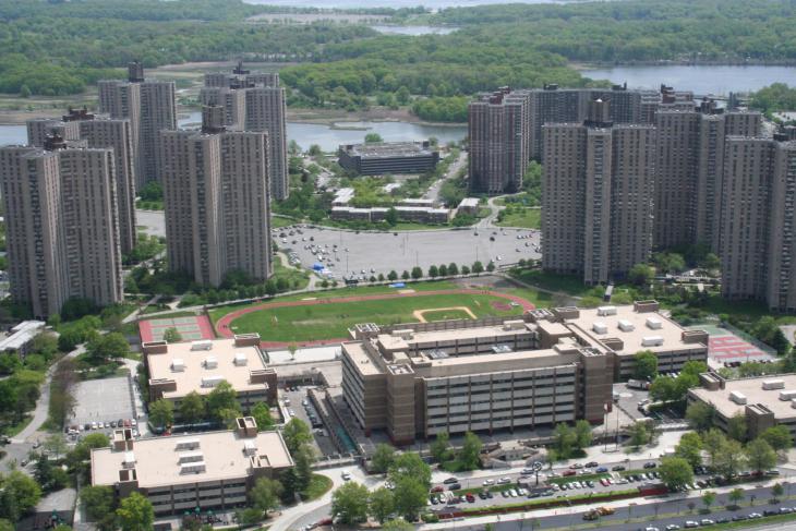 The Harry S. Truman High School and the university campus in Co-Op City, New York City (photo: Wikipedia/David L. Roush)