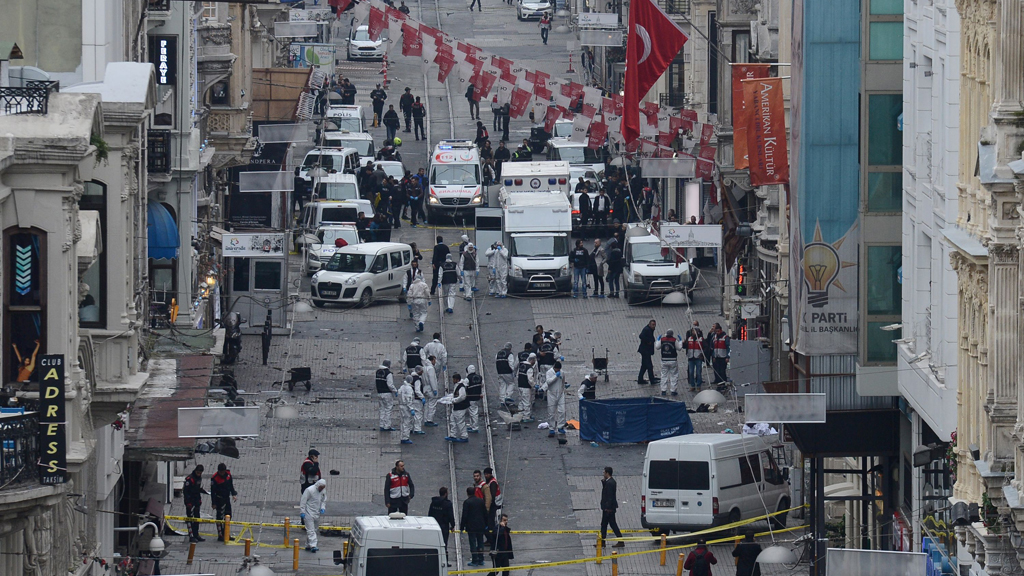 Terrorist attack on the pedestrian Istiklal avenue in Istanbul on 19 March 2016(photo: Bulent Kilic/AFP/Getty Images)