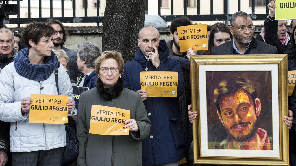 "Wahrheit für Giulio Regeni!" - Proteste vor der ägyptischen Botschaft in Rom; Foto: picture-alliance/dpa/M. Percossi