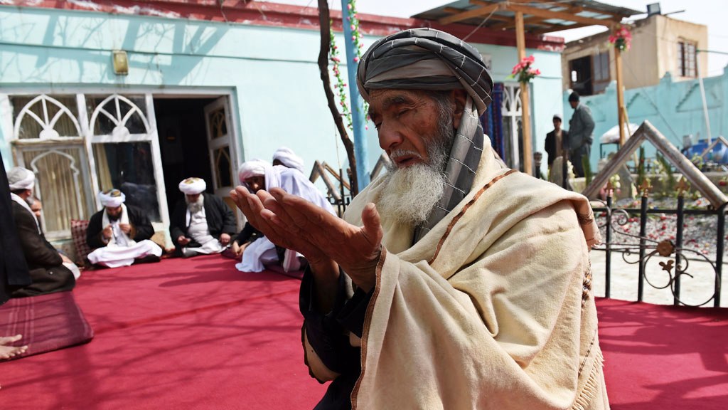 Betender Sufi in Afghanistan; Foto: AFP/Getty Images/S. Marai