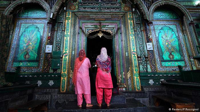 Muslimische Frauen in Kaschmir; Foto: Reuters/P.Rossignol