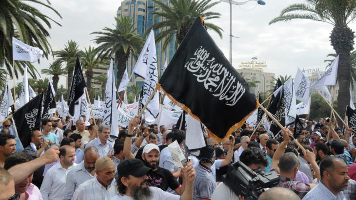 "Ansar Sharia" Salafists demonstrating in Tunis in 2013 (photo: Taieb Kadri)
