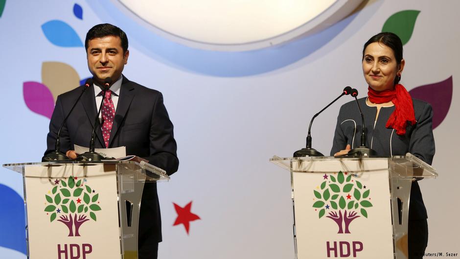 HDP-Chef Selahattin Demirtas und die Co-Vorsitzende der pro-kurdischen Partei HDP, Fiden Yüksekdag; Foto: Reuters/Murat Sezer