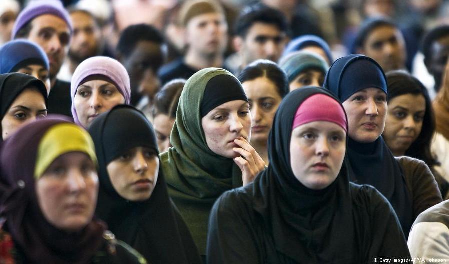 Muslim women attend the first National Islam Congress in Amsterdam in 2009