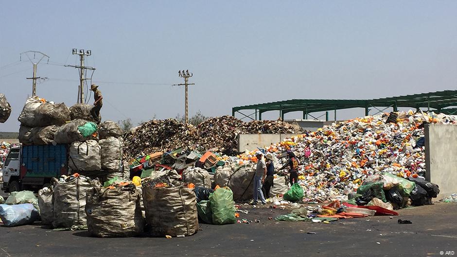 Müllrecycling der Gruppe "Attawafouk"; Foto: ARD