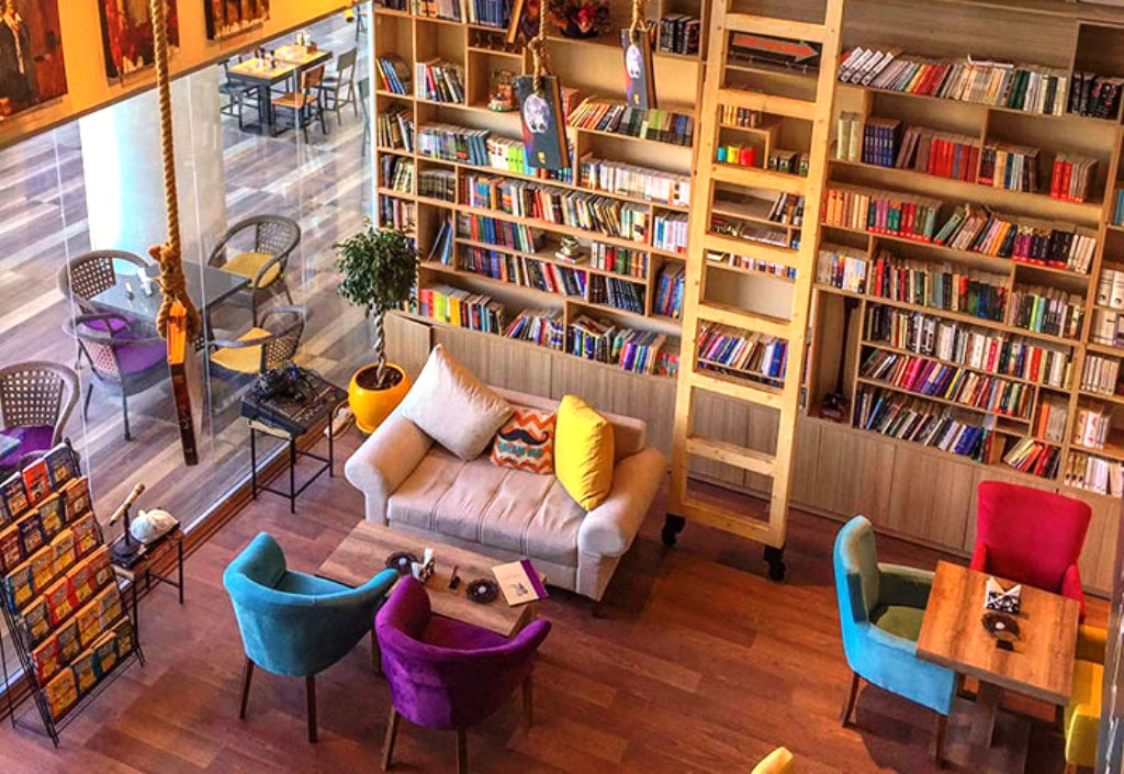 Erbil's Book Cafe (source: raseef22)
