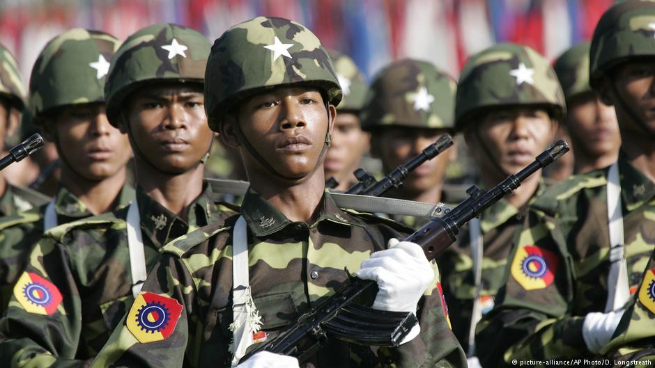 Einheiten der Armee Myanmars; Foto: AP/picture-alliance