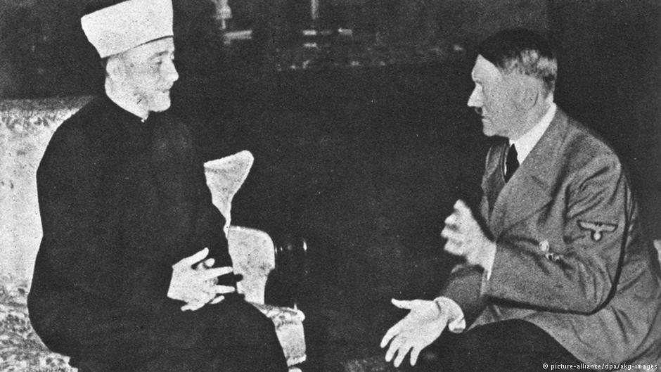 لقاء الزعيم النازي هتلر مع مفتي القدس الكبير محمد أمين الحسيني في برلين في نوفمبر/ تشرين الثاتي عام 1941. Foto: picture-alliance/dpa/akg-images