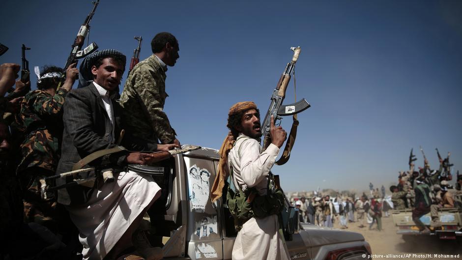 Huthi-Rebellen in Sanaa; Foto: AP/picture-alliance
