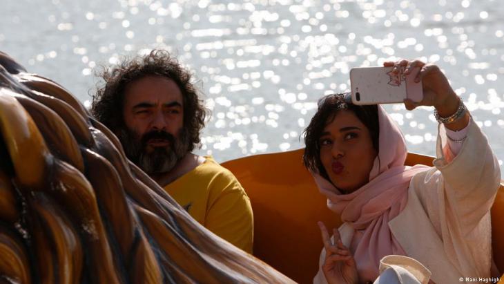 A selfie for Instagram: still from "Khook" with Hasan Majuni and Parinaz Izadyar