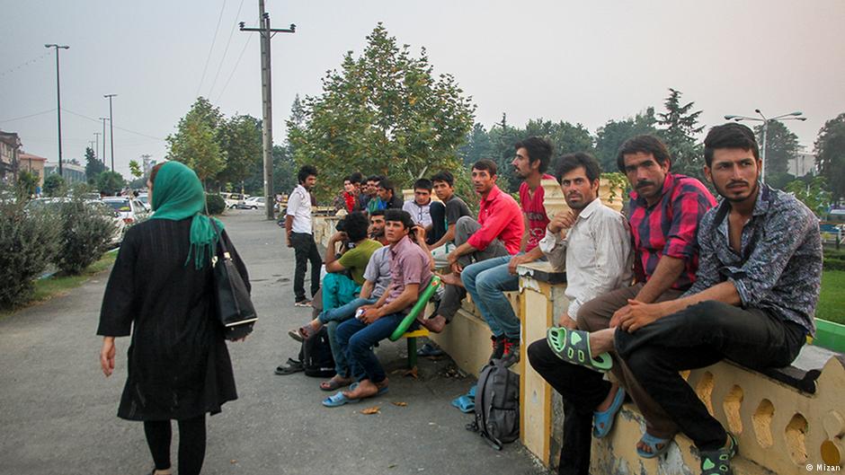 Arbeitslose Iraner warten auf Gelegenheitsjobs; Foto: Mizan
