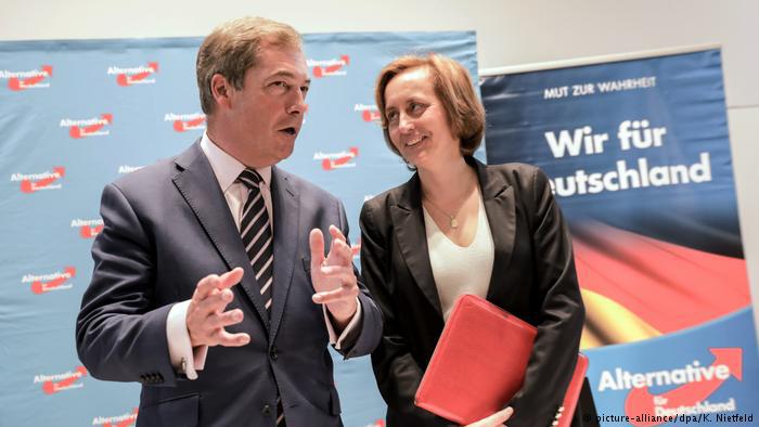 AfD press conference with Beatrix von Storch and former UKIP leader Nigel Farage in Berlin (photo: picture-alliance/dpa)