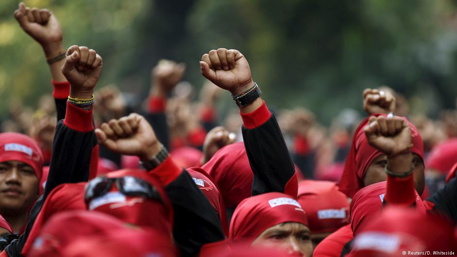 Proteste indonesischer Gewerkschaftsmitglieder gegen Sparmaßnahmen der Regierung; Foto: Reuters