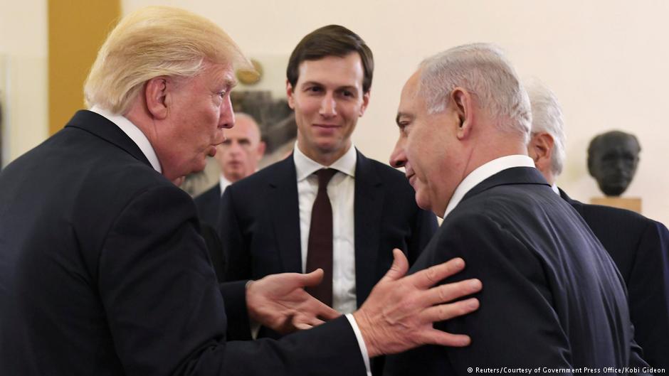 Israel's prime minister Benjamin Netanyahu and U.S. President Donald Trump chat as White House senior advisor Jared Kushner is seen in between them, during their meeting at the King David hotel in Jerusalem on 22 May 2017 (source: Reuters/Courtesy of Government Press Office/Kobi Gideon)