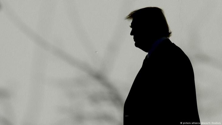 Silhouette of Donal Trump (photo: picture-alliance/abaca)