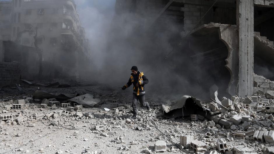 دمار الغوطة الشرقية بالقرب من دمشق في 23 فبراير  / شباط 2018.  Foto: Getty Images/AFP
