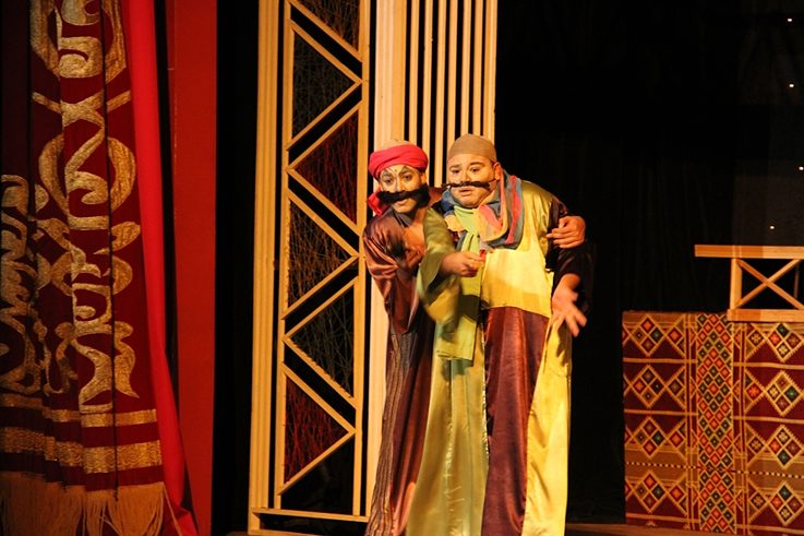 صورة من مسرحية "السيرة الهلامية" – مسرحية مصرية ساخرة.   Foto: Goethe-Institut/Hassan Emad