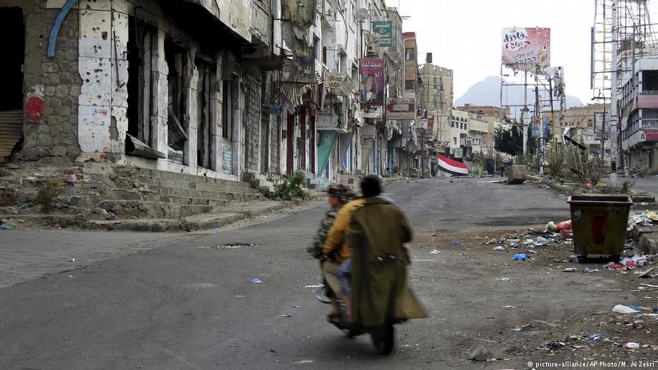 Umkämpftes Taiz, Jemen; Foto: picture-alliance/AP/M. Al Zekri