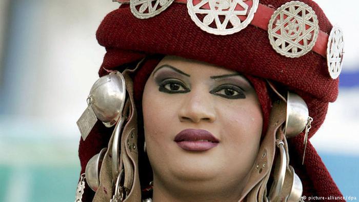 احتفالات السنة الأمازيغية - تقاليد متوارثة وهوية حضارية فيها حوار واختلاف وحب وبهجة