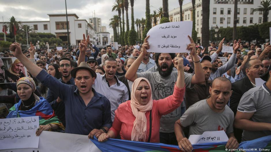 المغرب - احتجاجات على إدانة نشطاء الريف. picture alliance/AP