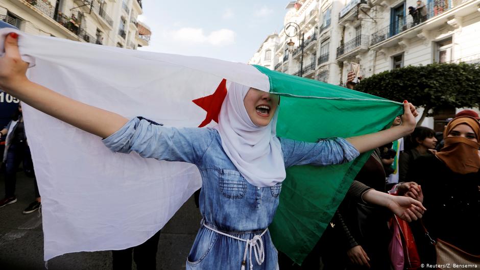 احتجاجات ضد بوتفليقة في 10 مارس / آذار 2019 في الجزائر العاصمة.  Foto: Reuters