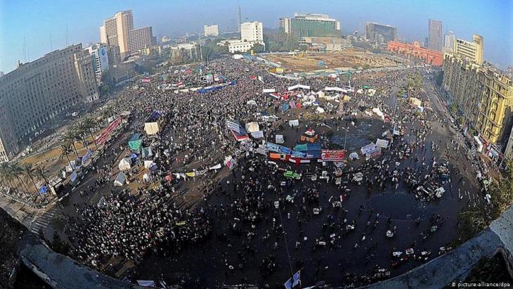 Der Tahrir-Platz während des Volksaufstands gegen Husni Mubarak im Januar 2011; Foto: dpa/picture-alliance