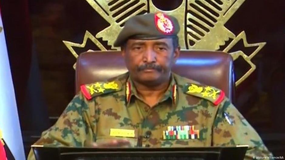 Head of the new Sudanese military council General Abdel Fattah al-Burhan (photo: picture-alliance/AA)