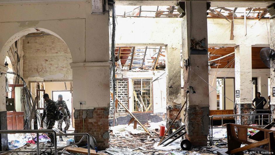 جانب من الهجمات الإرهابية في عيد الفصح المسيحي على كنائس وفنادق في سيريلانكا.