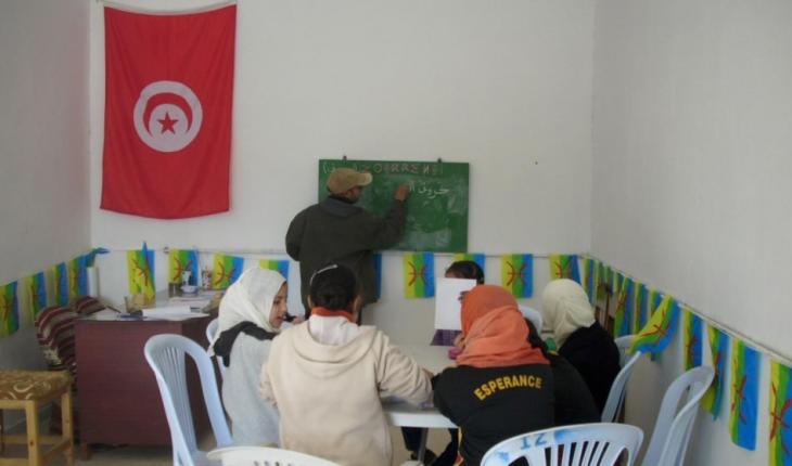 Gratis-Bildungsangebot des Vereins "Azrou" in Tunesien; Foto: Lina Shanak