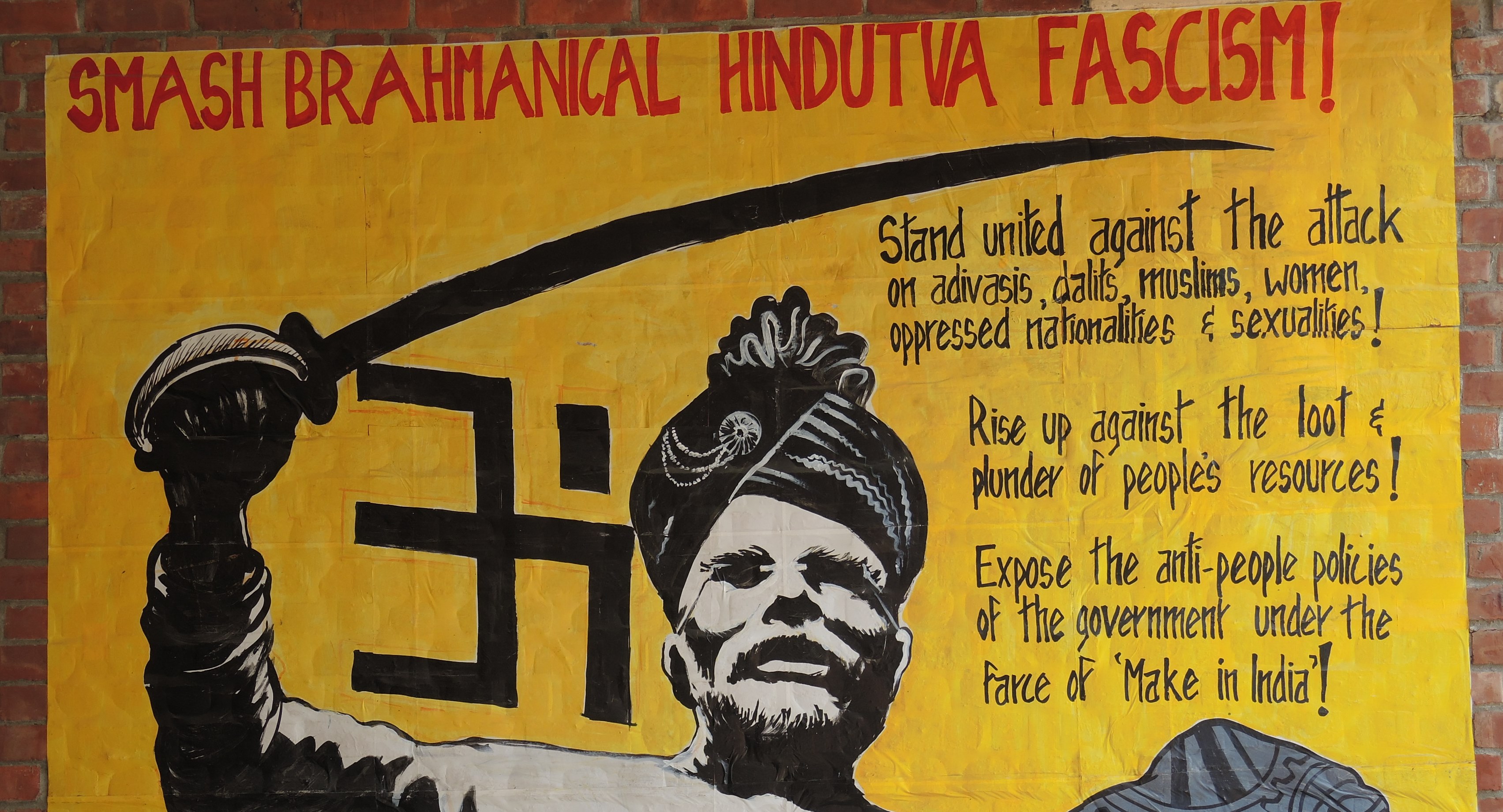 لوحة جدارية سياسية في جامعة جواهرلال نهرو في نيودلهي في الهند ضد رئيس الوزراء مودي.  (photo: Dominik Muller)