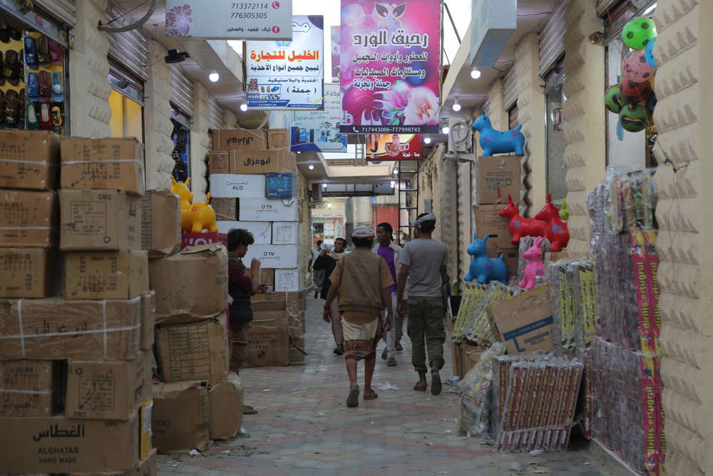 مركز تسوّق تقليدي في مأرب باليمن. (photo: Ahmed Nagi)