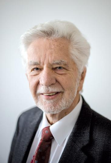 عالم اللاهوت البروتستانتي، يورغن ميكتش، عمل  كرئيس للمجلس البين ثقافي في ألمانيا في الفترة من عام 1994 وحتى عام 2017. Quelle: Abrahamisches Forum e.V.