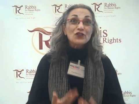 الحاخامة نافا هيفيتس من مبادرة حاخامات من أجل حقوق الإنسان. Quelle: YouTube