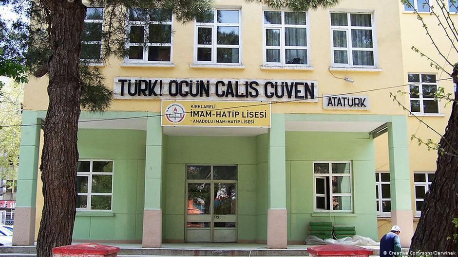 Imam Hatip school in Kirklareli, Turkey (photo: Creative Commons/Darwinek)