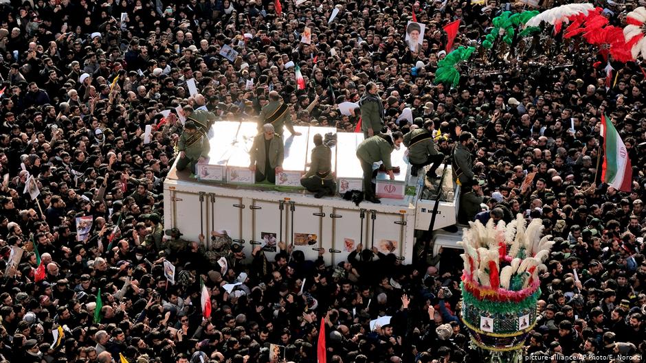 Trauerzeremonie für getöteten General Soleimani am 6. Januar 2020 in Teheran; Foto: picture-alliance/AP