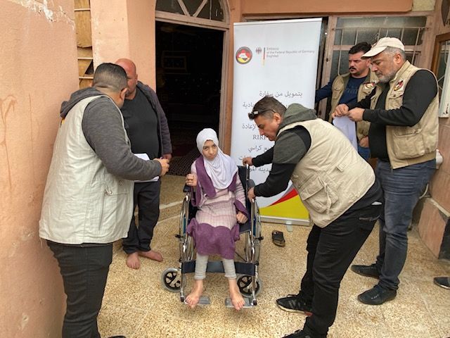 أمل عمرها خمسة عشر عامًا، وتعاني من إعاقة شديدة منذ ولادتها - الموصل - العراق.  Foto: RIRP