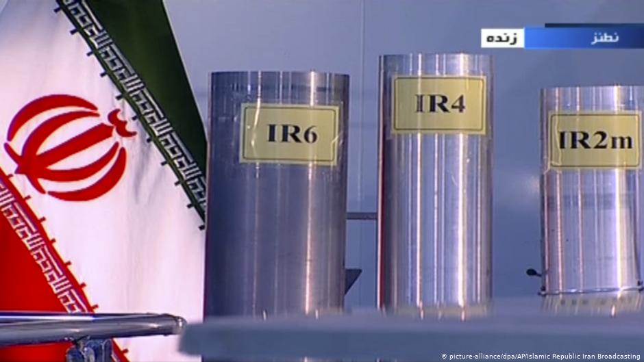 Drei Zentrifugen in der Atomanlage von Natanz, einer iranischen, kerntechnischen Anlage zur Anreicherung von Uran; Foto: picture-alliance/dpa