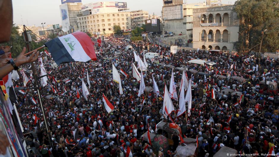 Demokratie-Aktivisten auf dem Tahrir-Platz in Bagdad; Foto: Reuters