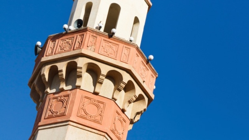 منارة مسجد وعليها ميكروفونات لرفع الأذان. Foto: AFP/Getty Images