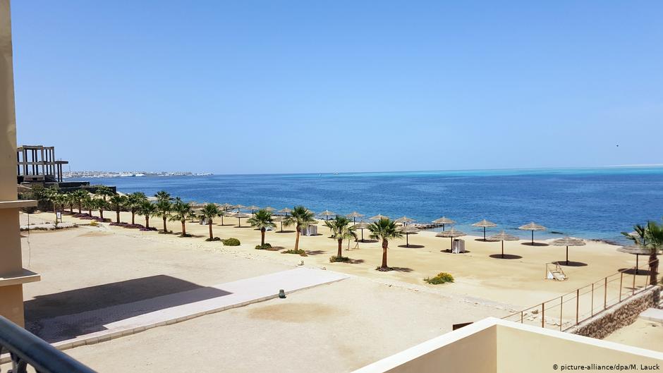 Empty beaches in the Egyptian resort of Hurghada (photo: picture-alliance/dpa)